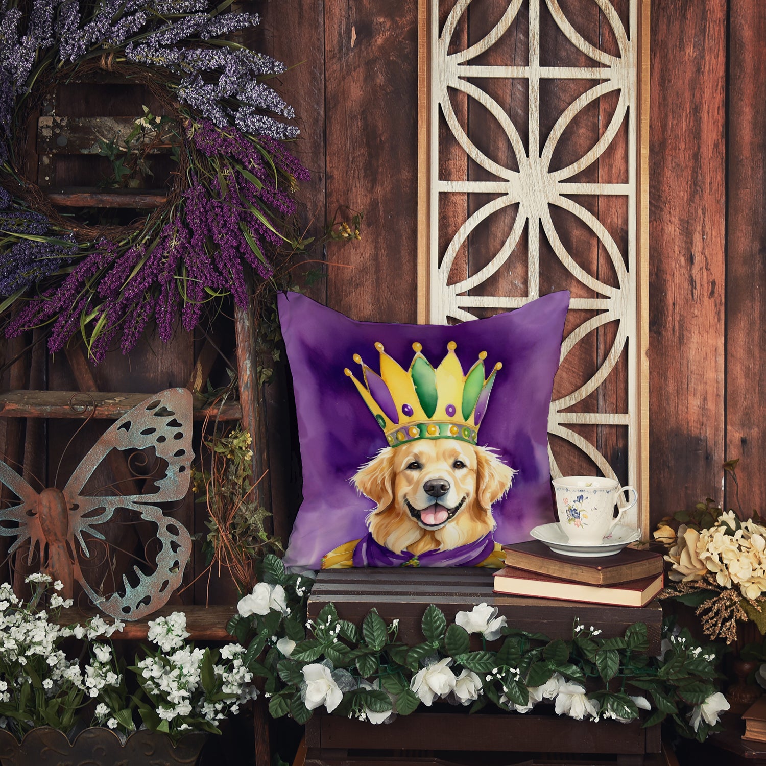 Golden Retriever King of Mardi Gras Throw Pillow