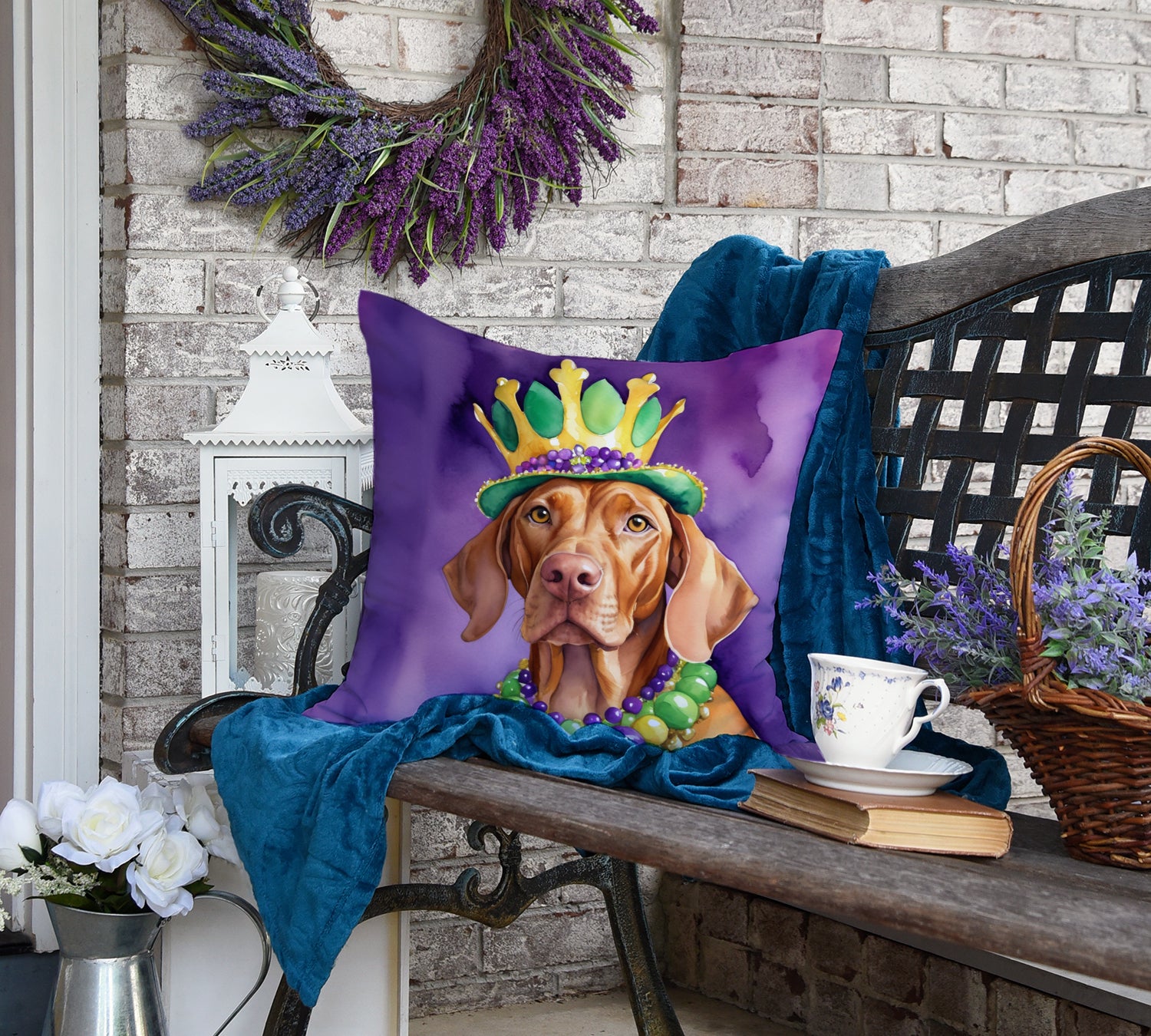 Vizsla King of Mardi Gras Throw Pillow