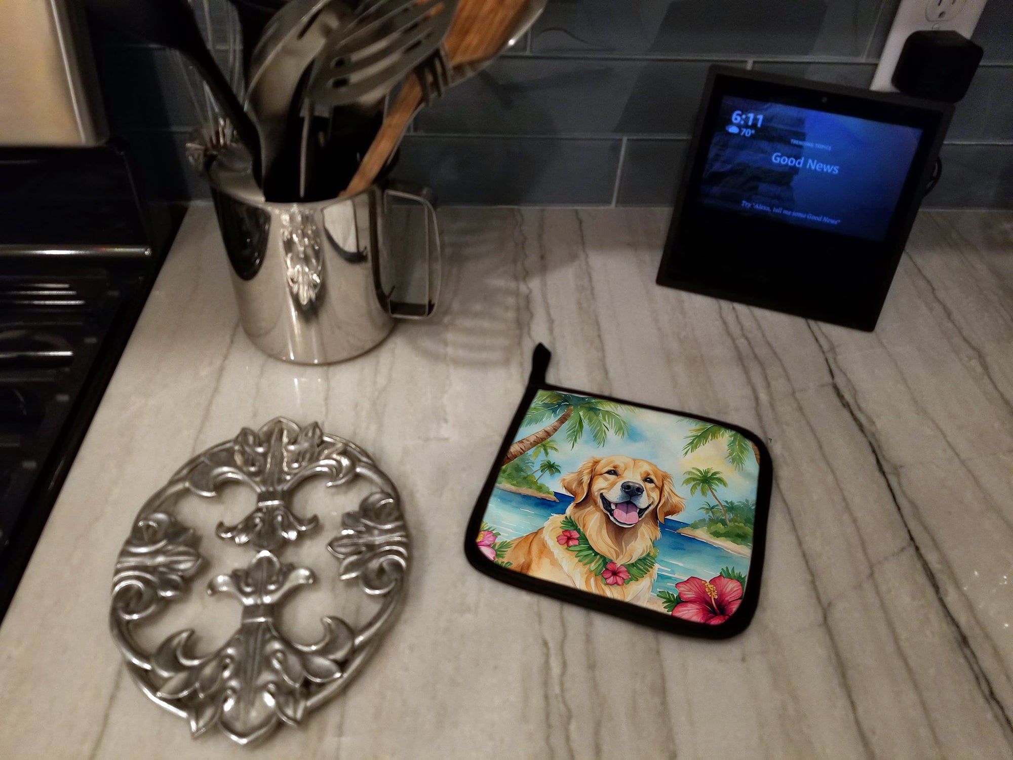 Golden Retriever Luau Pair of Pot Holders