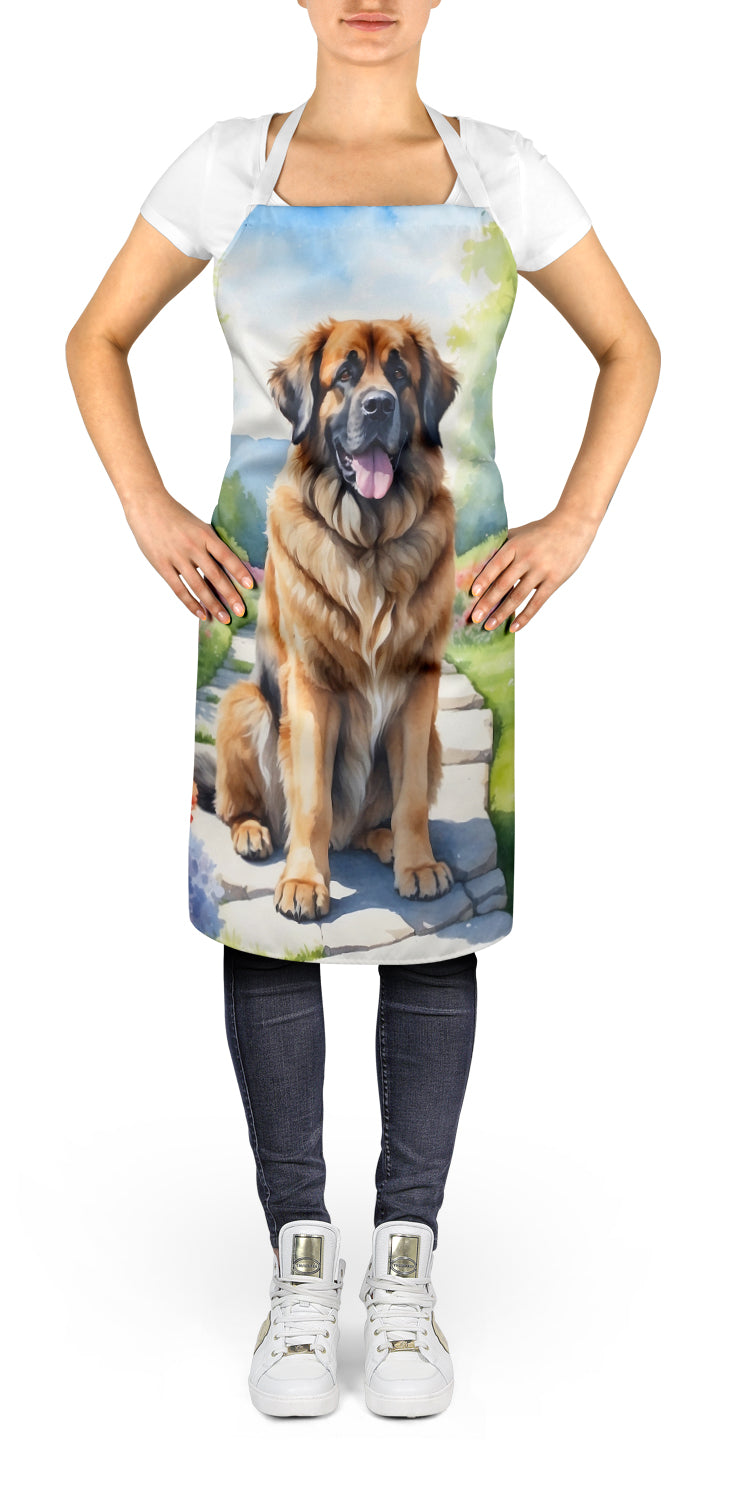 Leonberger Spring Path Apron