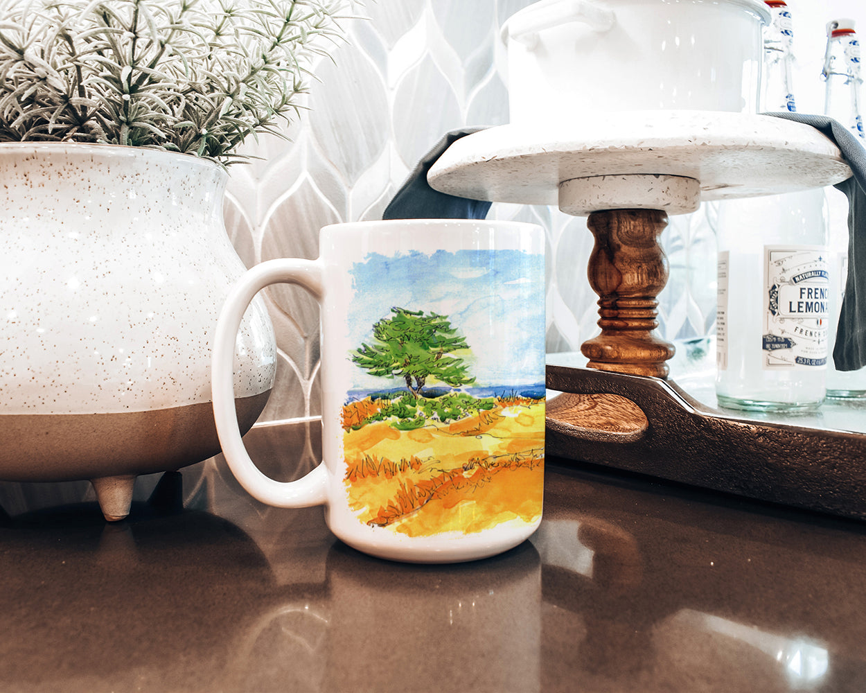 Old Red Cottage House at the lake or Beach Dishwasher Safe Microwavable Ceramic Coffee Mug 15 ounce 6041CM15  the-store.com.