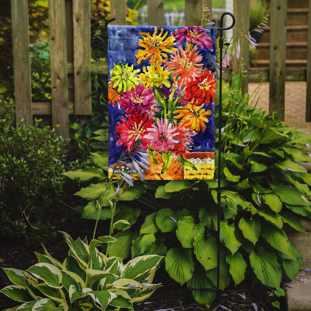 Flower - Gerber Daisies Flag Garden Size.