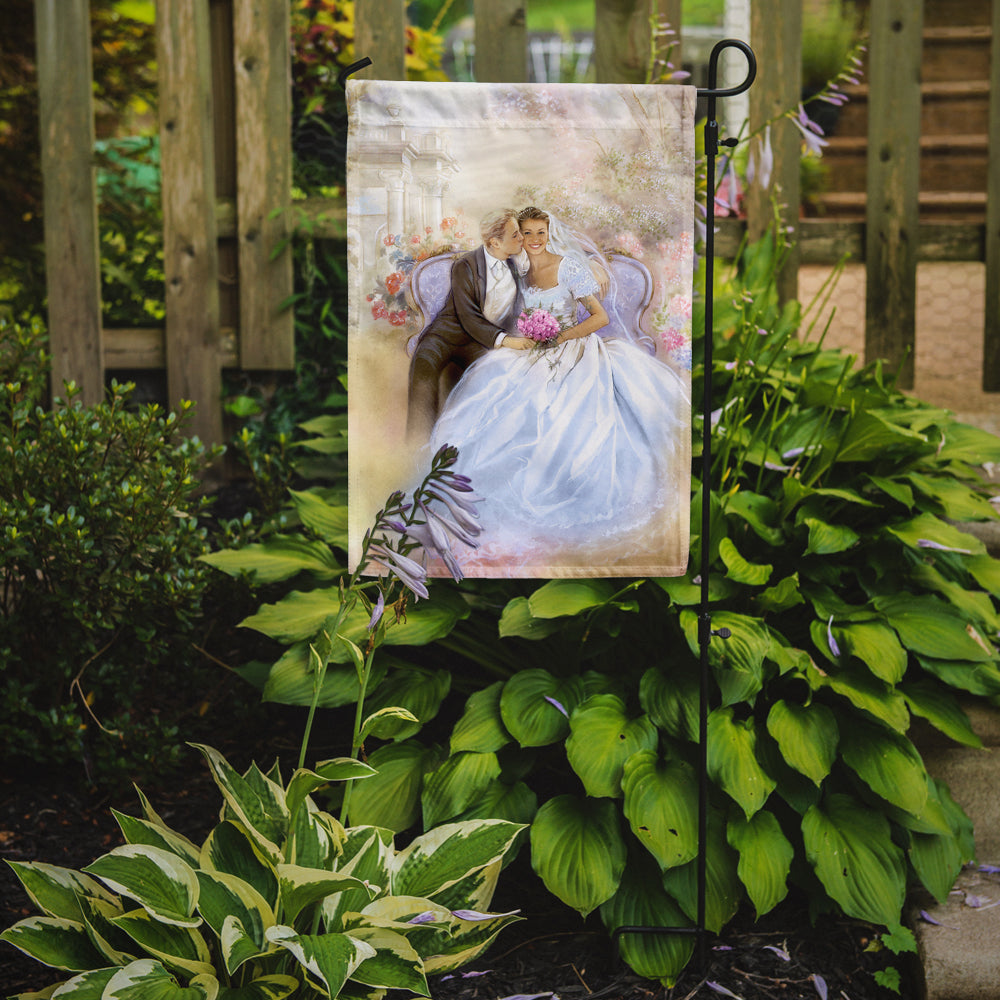 Wedding Couple Kiss Flag Garden Size  the-store.com.