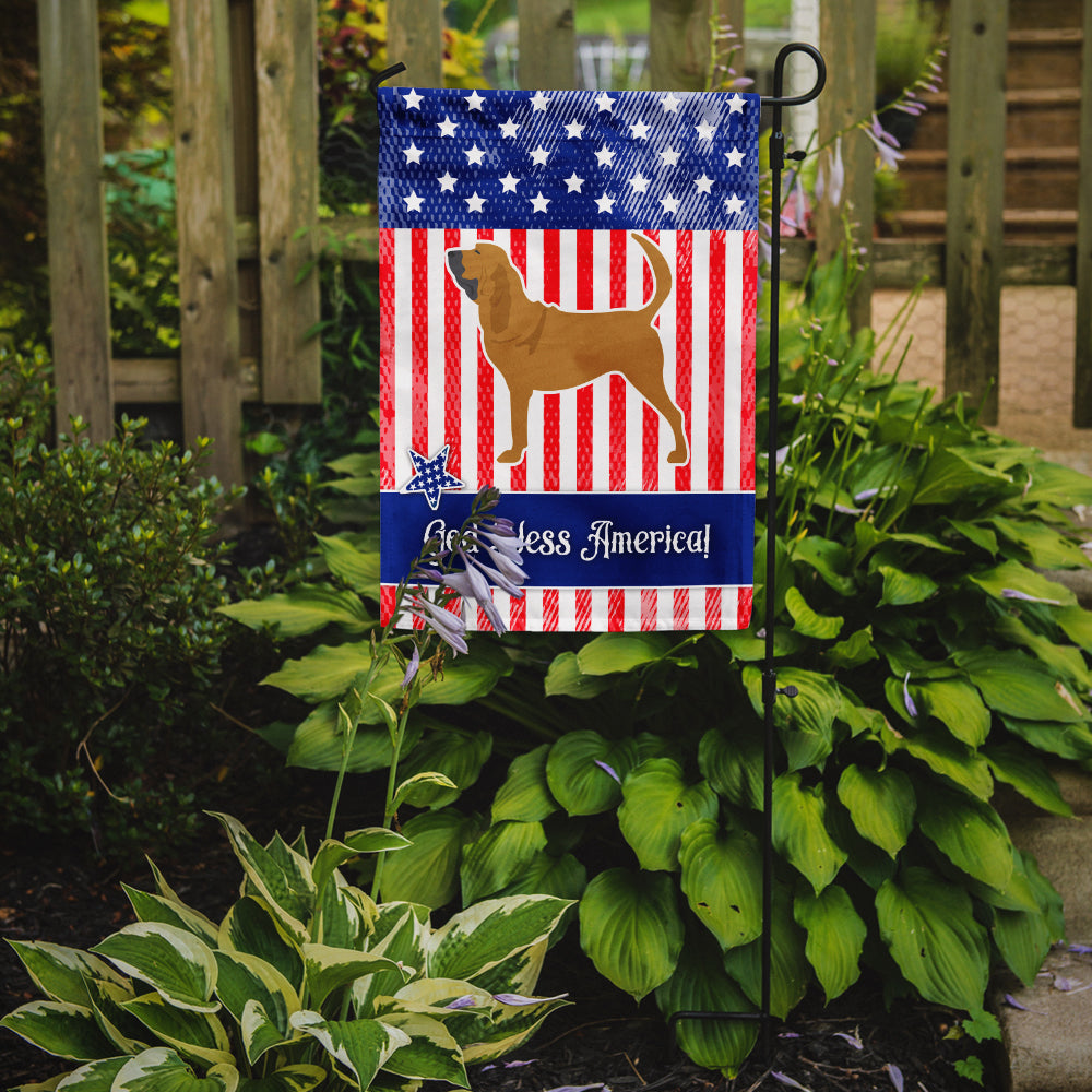 USA Patriotic Bloodhound Flag Garden Size BB3284GF  the-store.com.