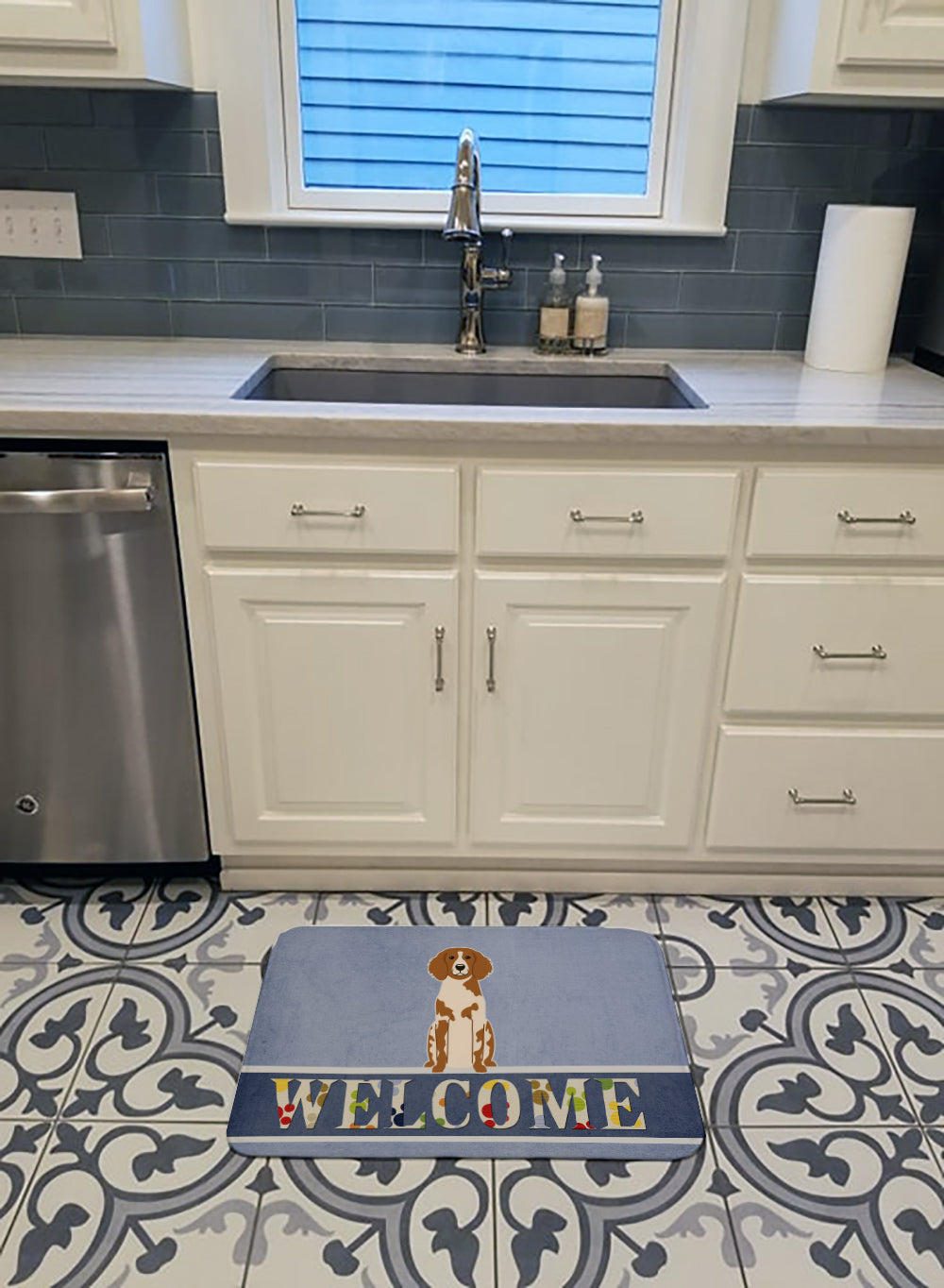 Brittany Spaniel Welcome Machine Washable Memory Foam Mat BB5653RUG - the-store.com