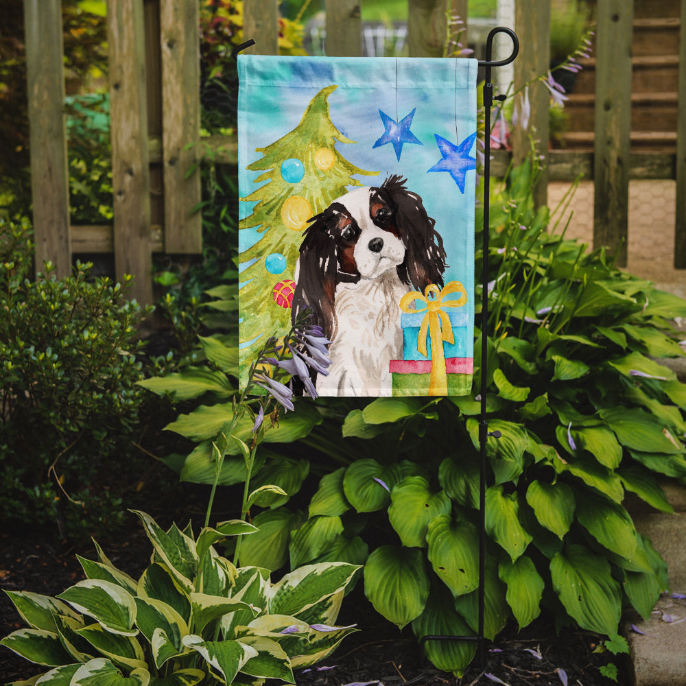 Tricolor Cavalier Spaniel Christmas Flag Garden Size BB9402GF  the-store.com.