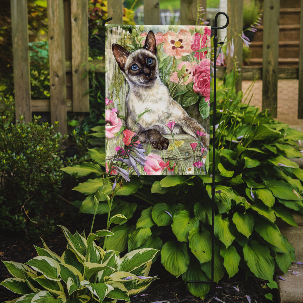 Siamese cat in the Roses Flag Garden Size CDCO0033GF.