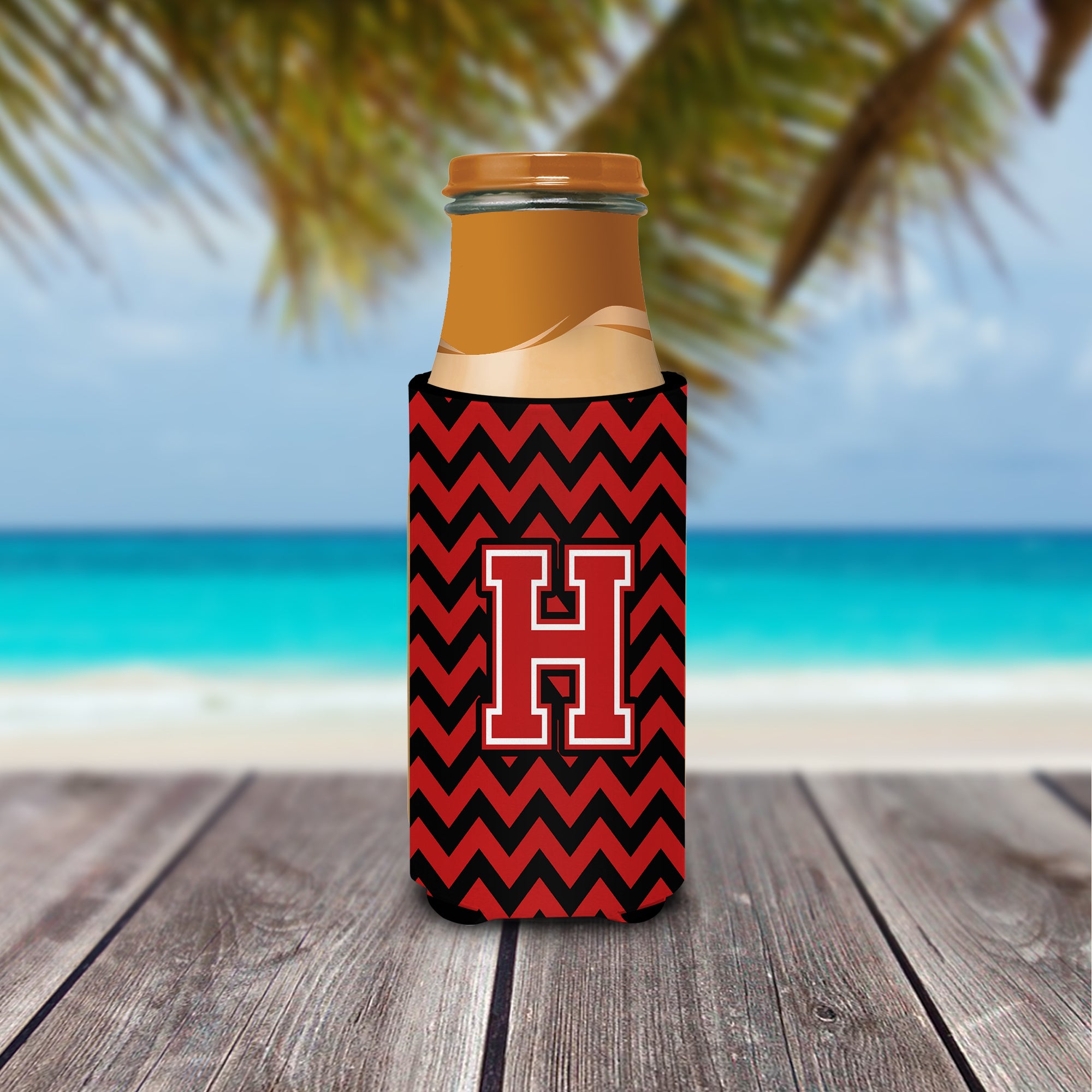 Letter H Chevron Black and Red   Ultra Beverage Insulators for slim cans CJ1047-HMUK.