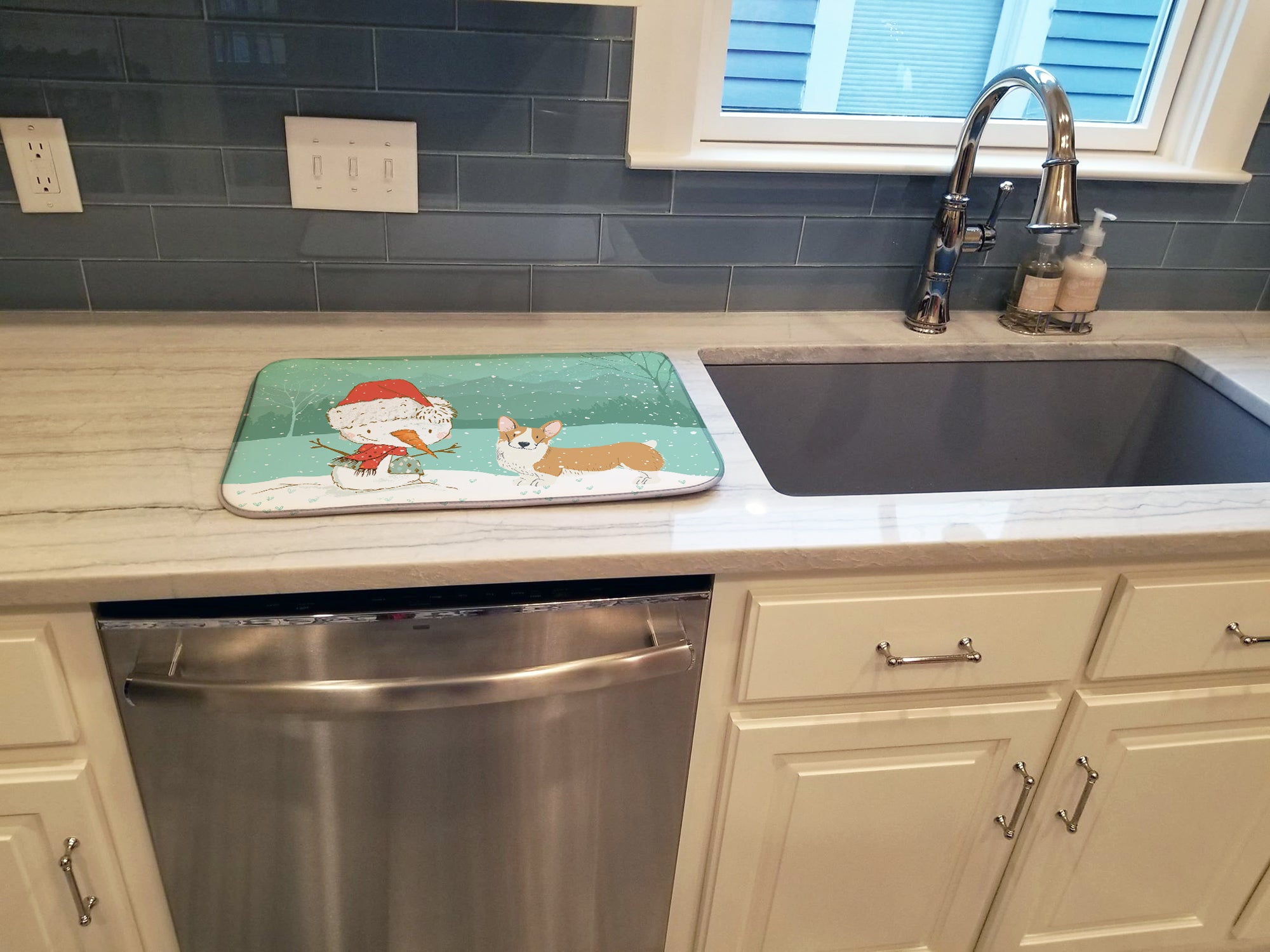 Pembroke Corgi Snowman Christmas Dish Drying Mat CK2060DDM  the-store.com.