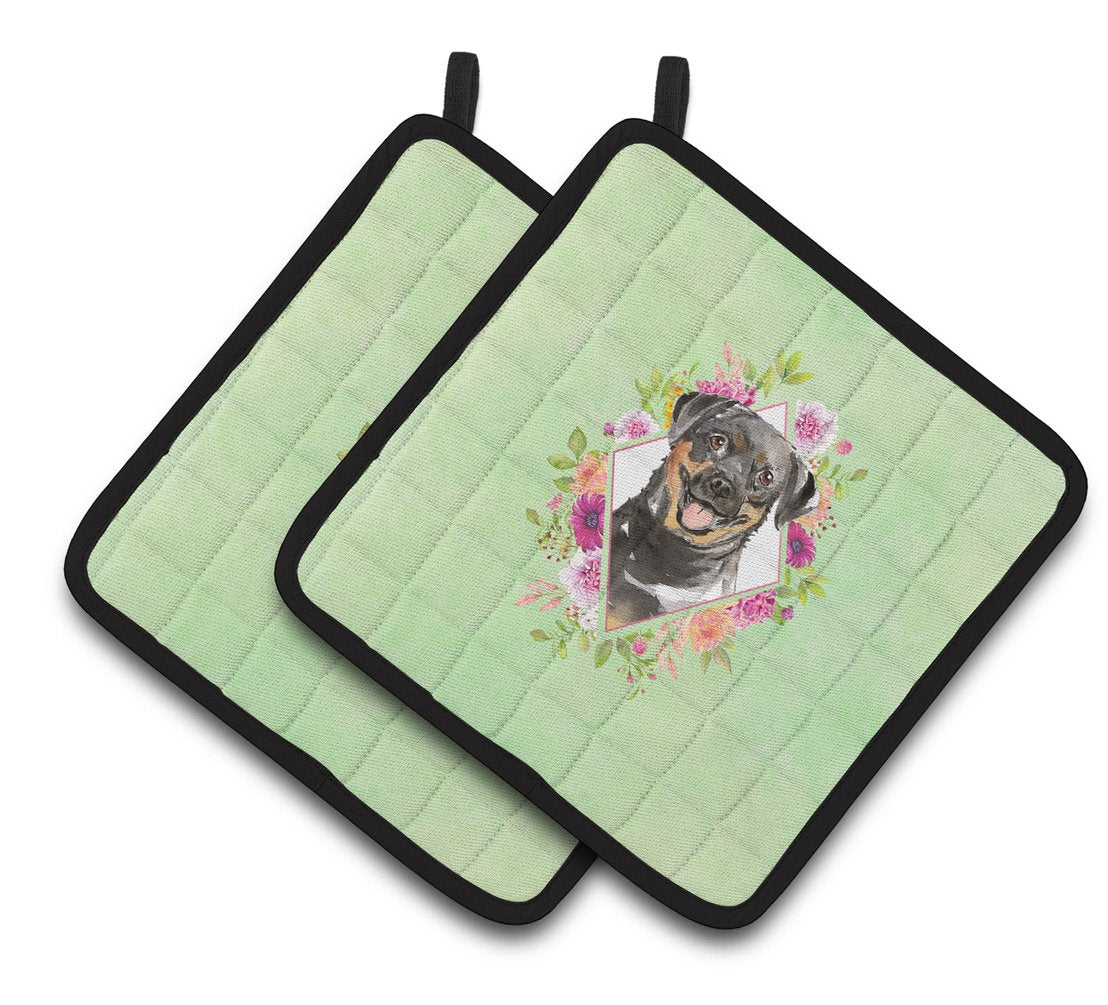 Rottweiler Green Flowers Pair of Pot Holders CK4377PTHD by Caroline&#39;s Treasures