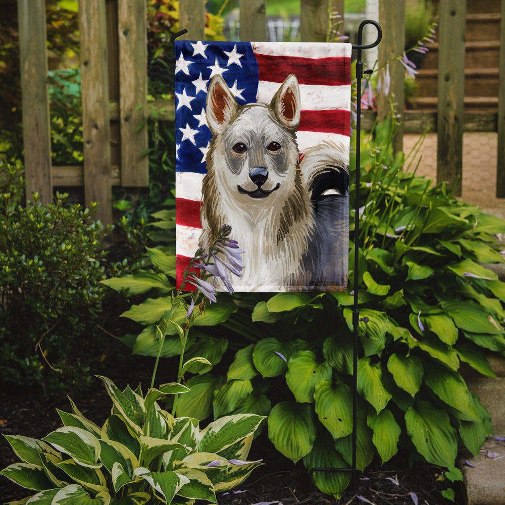 Swedish Vallhund Dog American Flag Flag Garden Size CK6731GF  the-store.com.