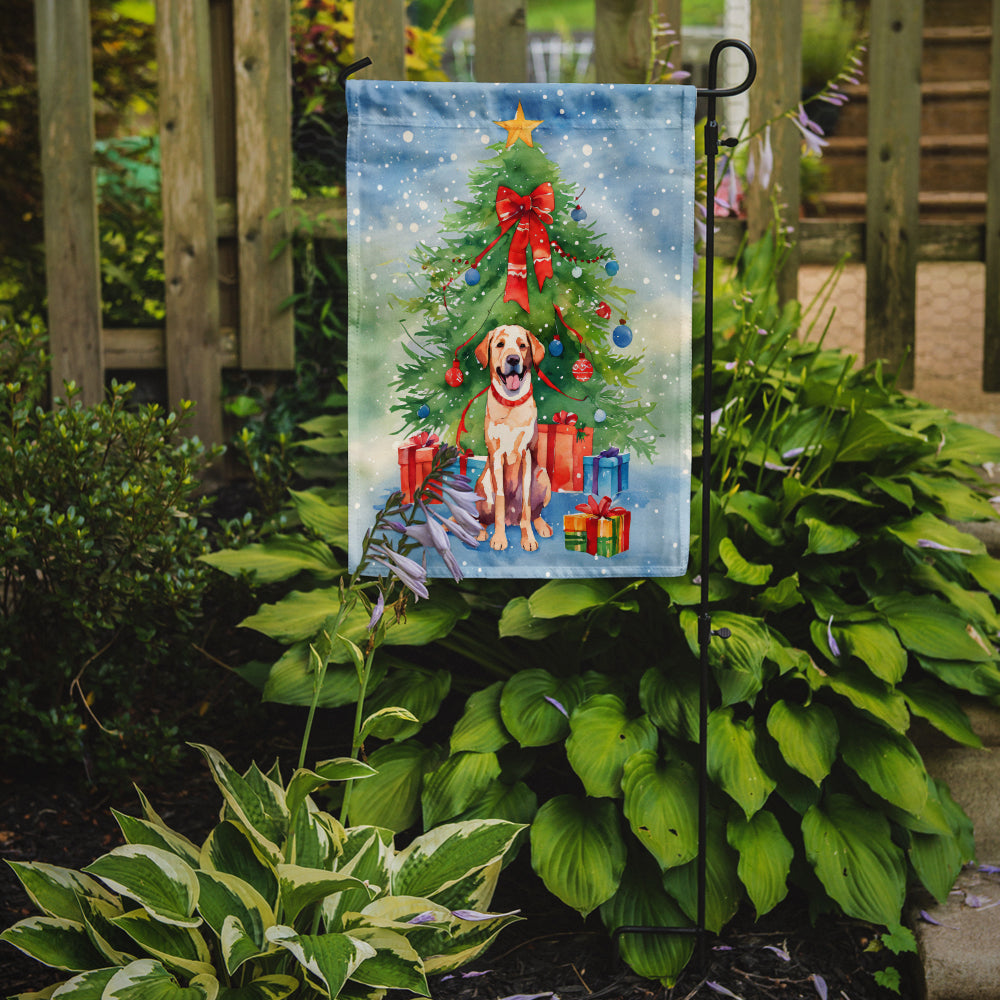 Buy this Chesapeake Bay Retriever Christmas Garden Flag