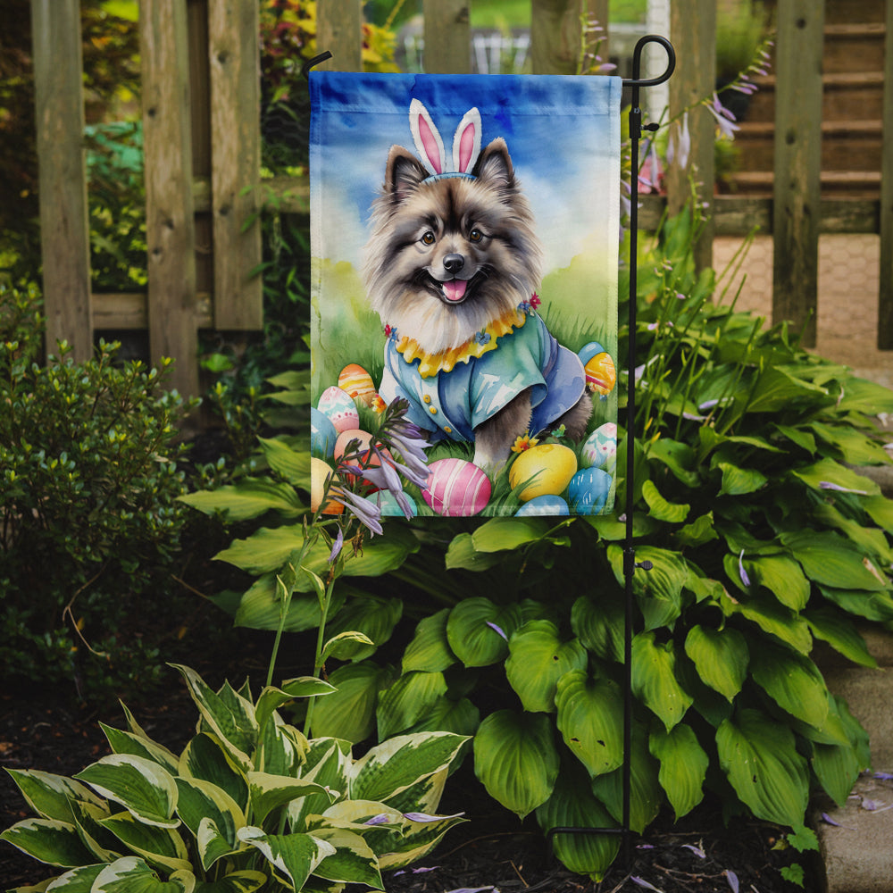 Keeshond Easter Egg Hunt Garden Flag