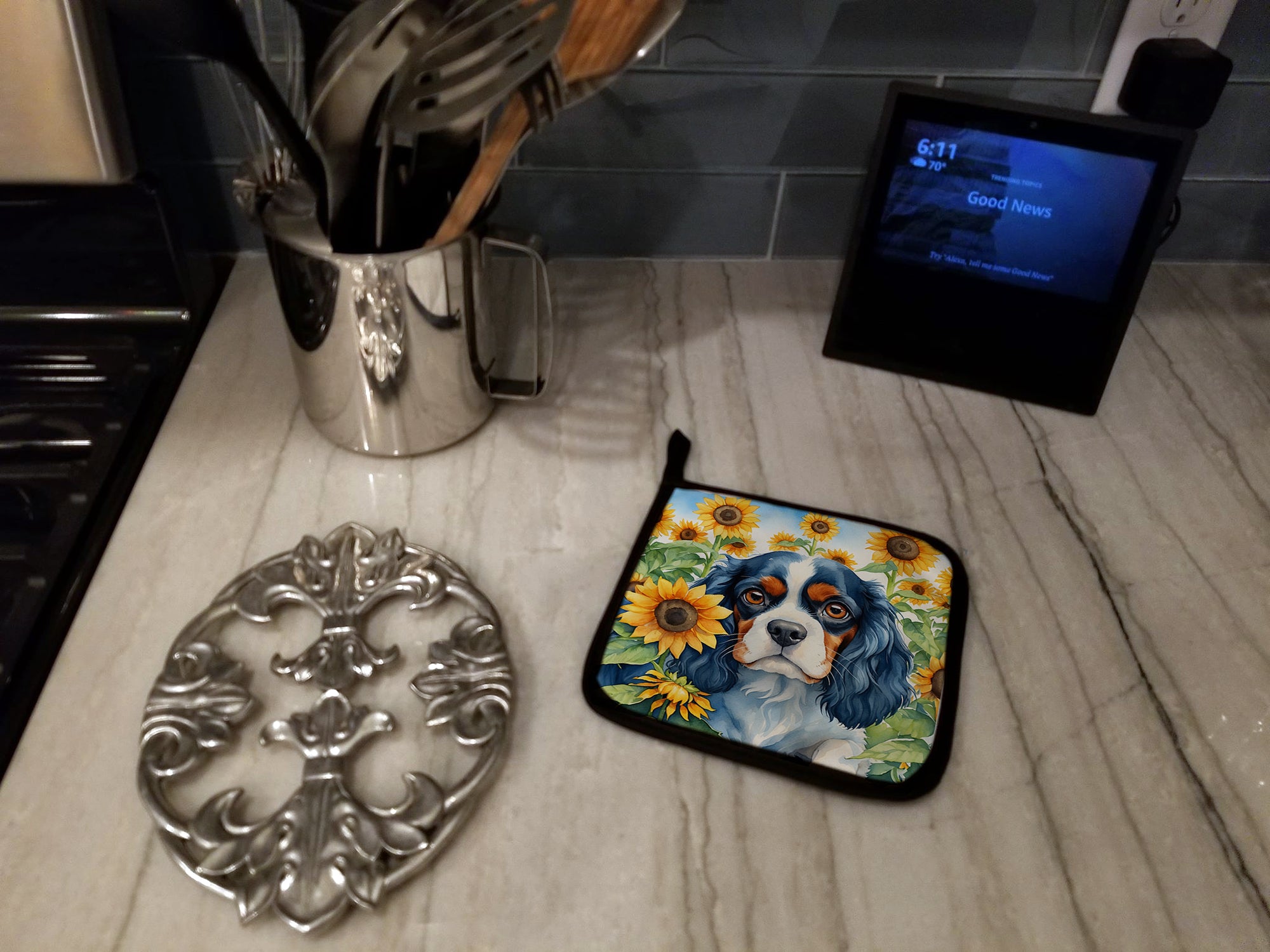 Cavalier Spaniel in Sunflowers Pair of Pot Holders