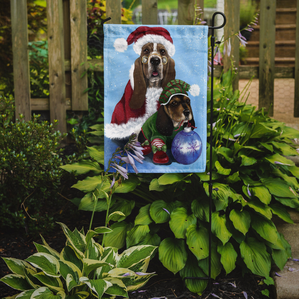 Basset Hound Santa Christmas Flag Garden Size PPP3012GF  the-store.com.