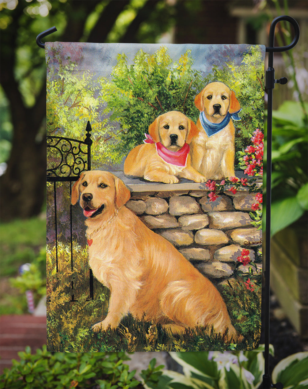 Golden Retriever At the Gate Flag Garden Size PPP3101GF  the-store.com.