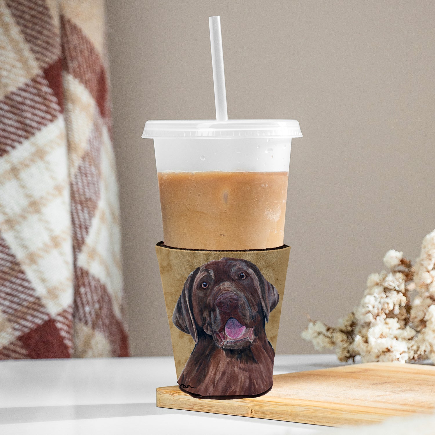 Labrador Red Cup Beverage Insulator Hugger  the-store.com.