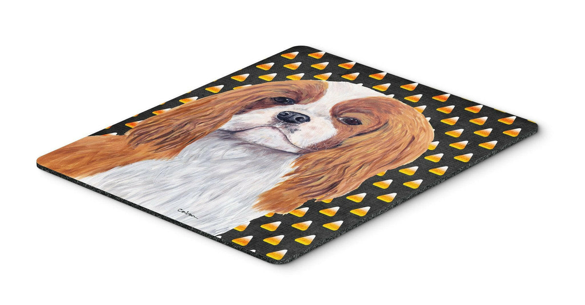 Cavalier Spaniel Blenheim Candy Corn Halloween Mouse Pad, Hot Pad or Trivet by Caroline&#39;s Treasures