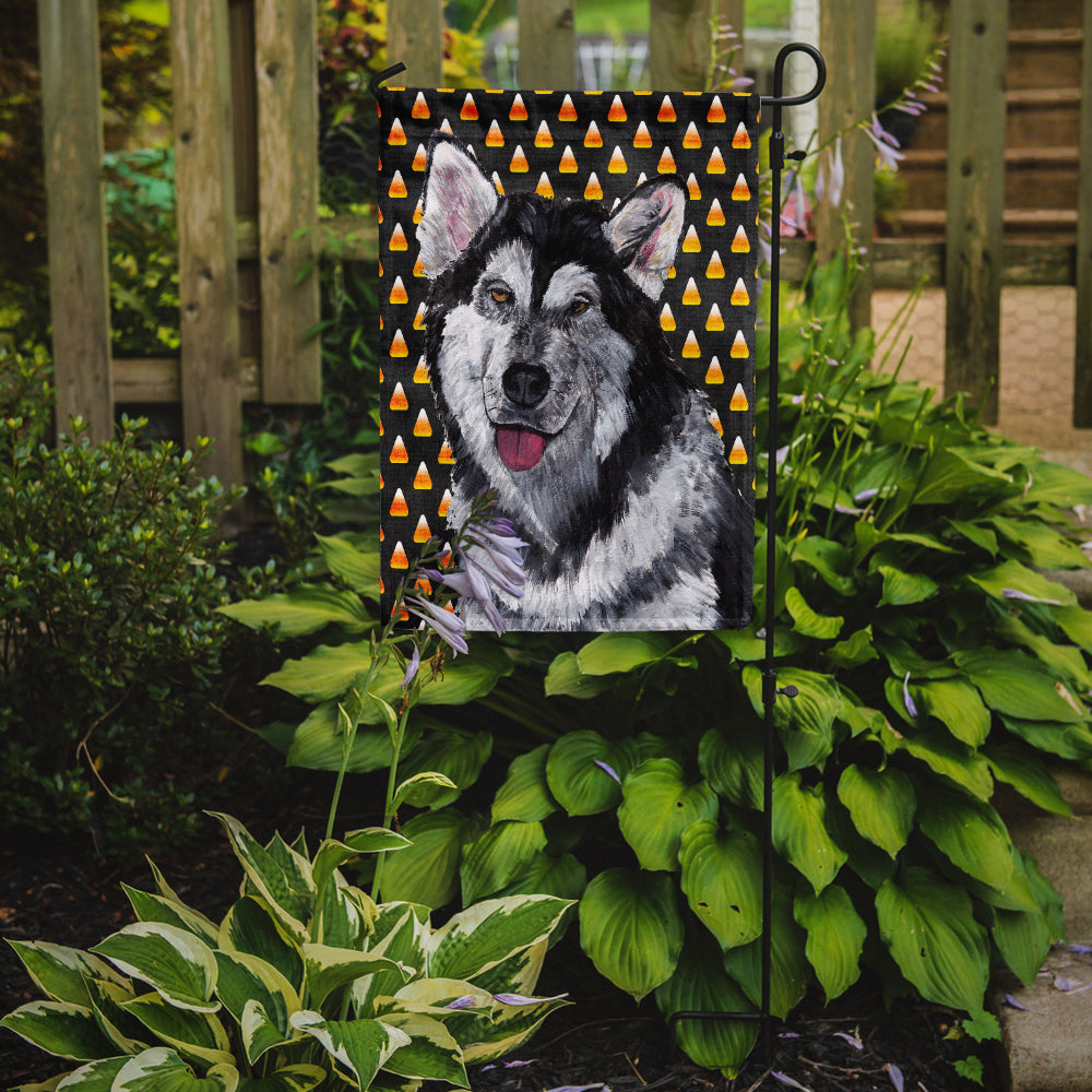 Alaskan Malamute Candy Corn Halloween Flag Garden Size SC9496GF  the-store.com.