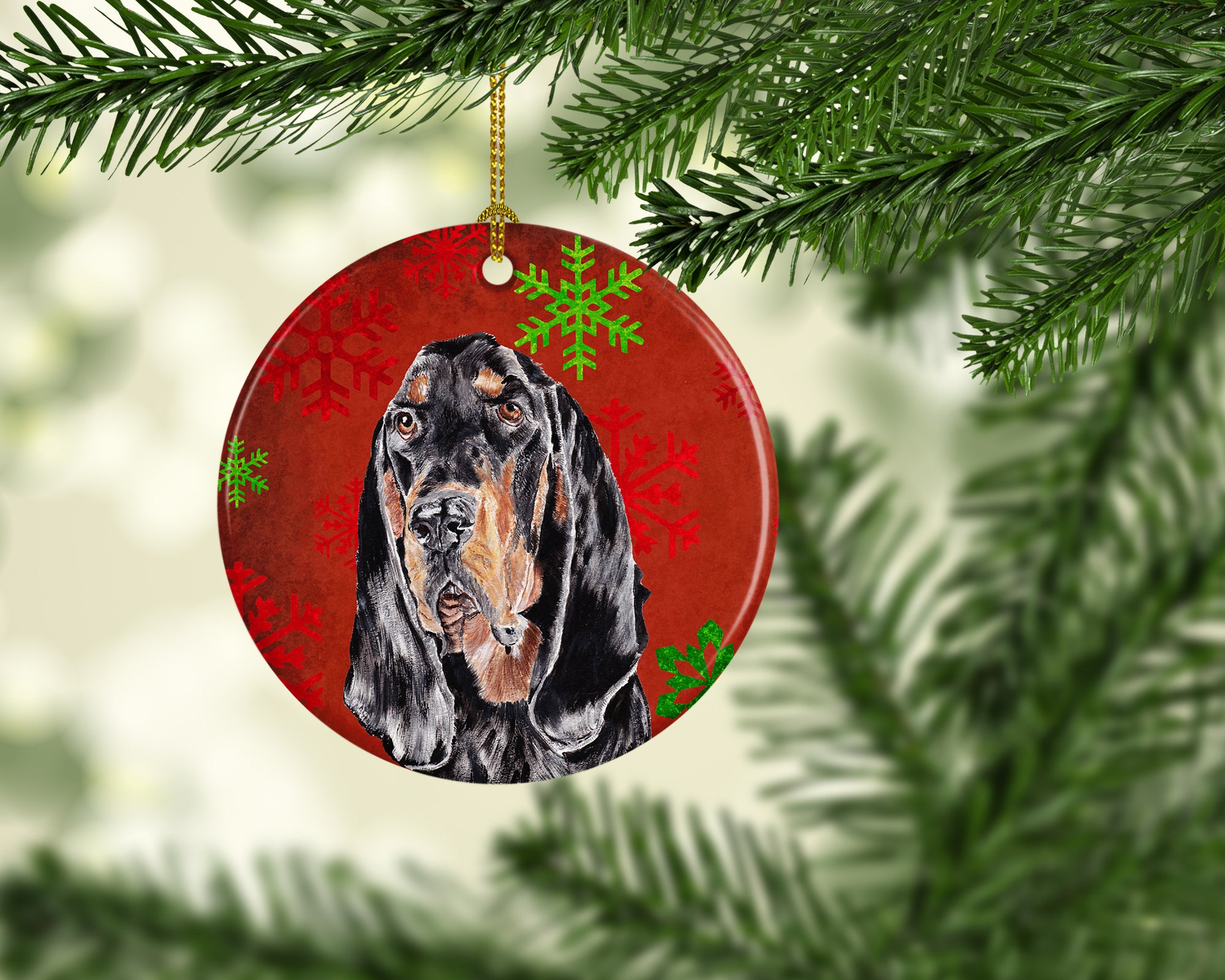 Black and Tan Coonhound Red Snowflakes Holiday Ceramic Ornament SC9581CO1 - the-store.com