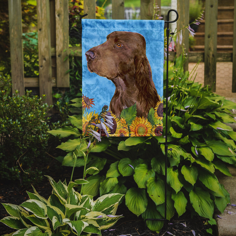 Field Spaniel Flag Garden Size.