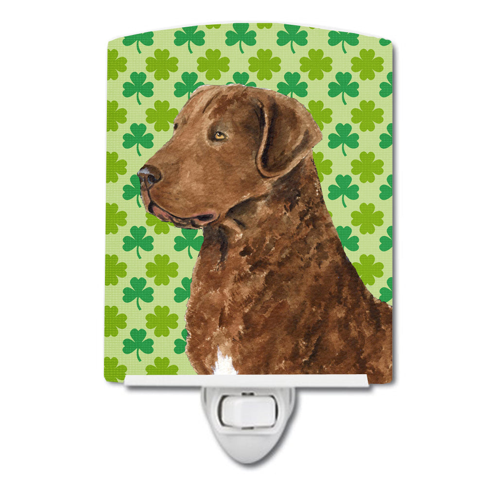 Chesapeake Bay Retriever St. Patrick's Day Shamrock Portrait Ceramic Night Light SS4462CNL - the-store.com