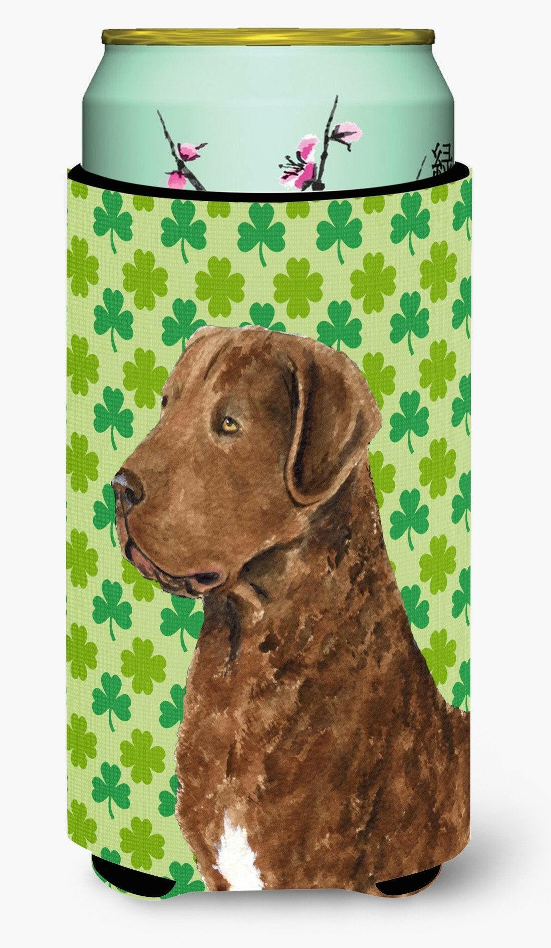 Chesapeake Bay Retriever St. Patrick&#39;s Day Shamrock Tall Boy Beverage Insulator Beverage Insulator Hugger by Caroline&#39;s Treasures