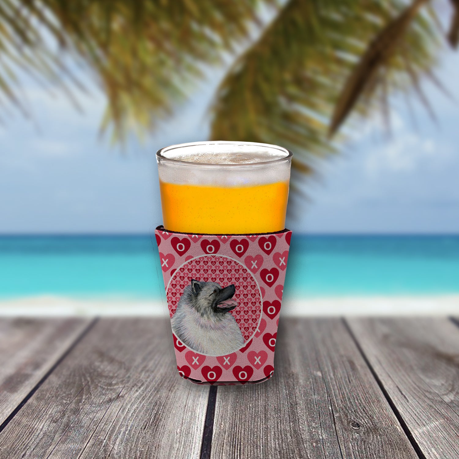 Keeshond  Red Cup Beverage Insulator Hugger  the-store.com.