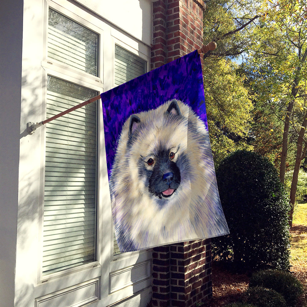 Keeshond Flag Canvas House Size  the-store.com.