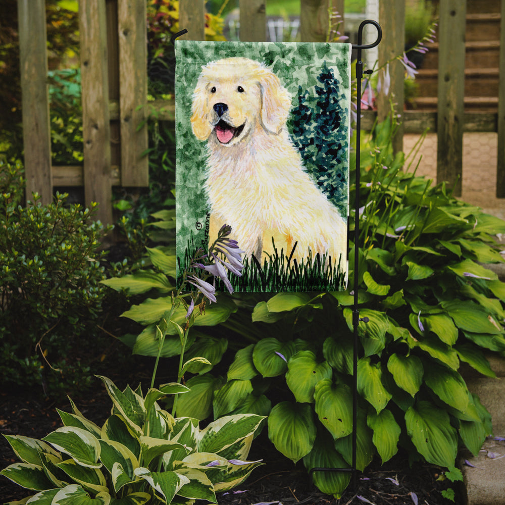 Golden Retriever Flag Garden Size.