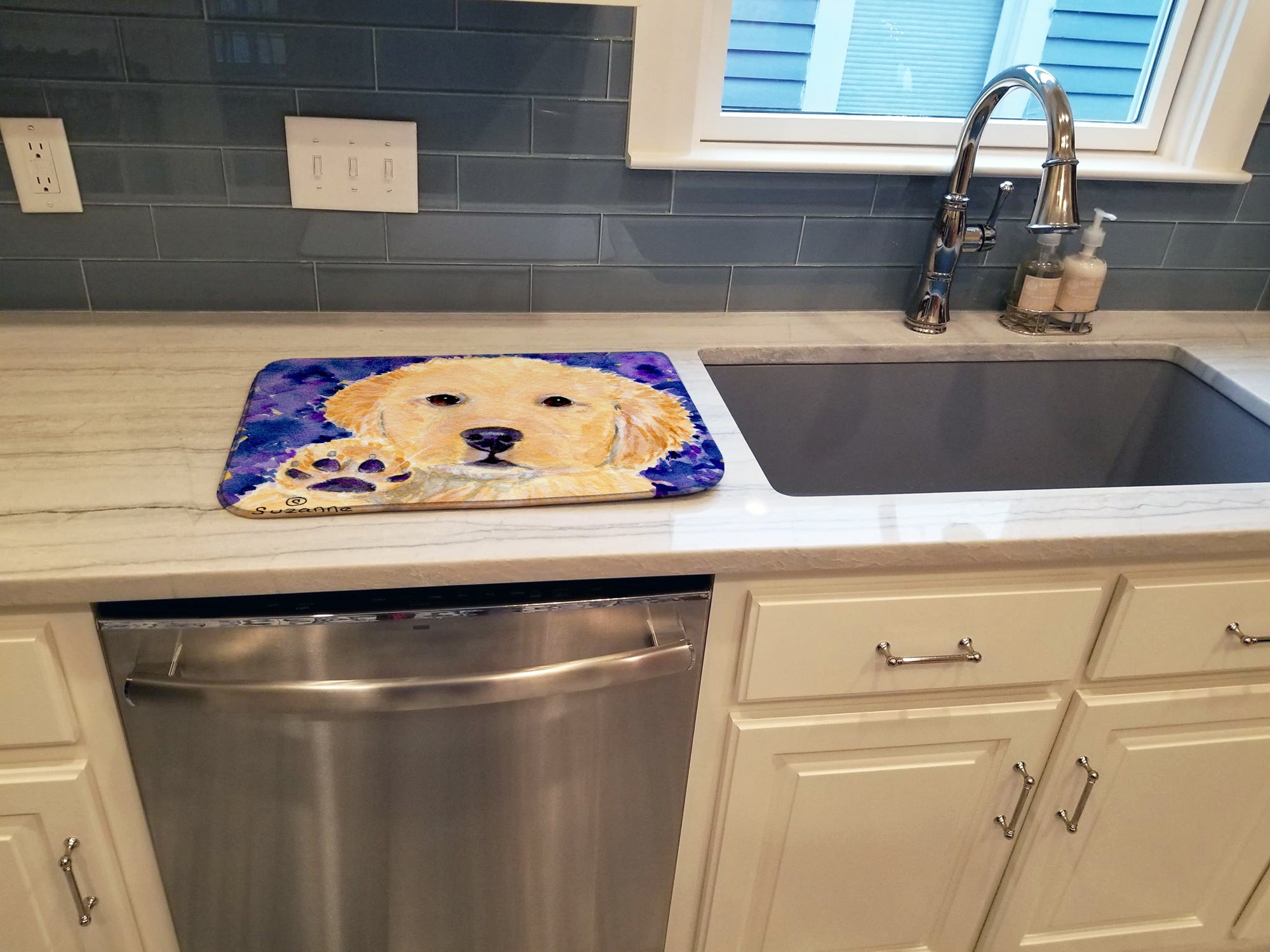 Golden Retriever Dish Drying Mat SS8903DDM  the-store.com.