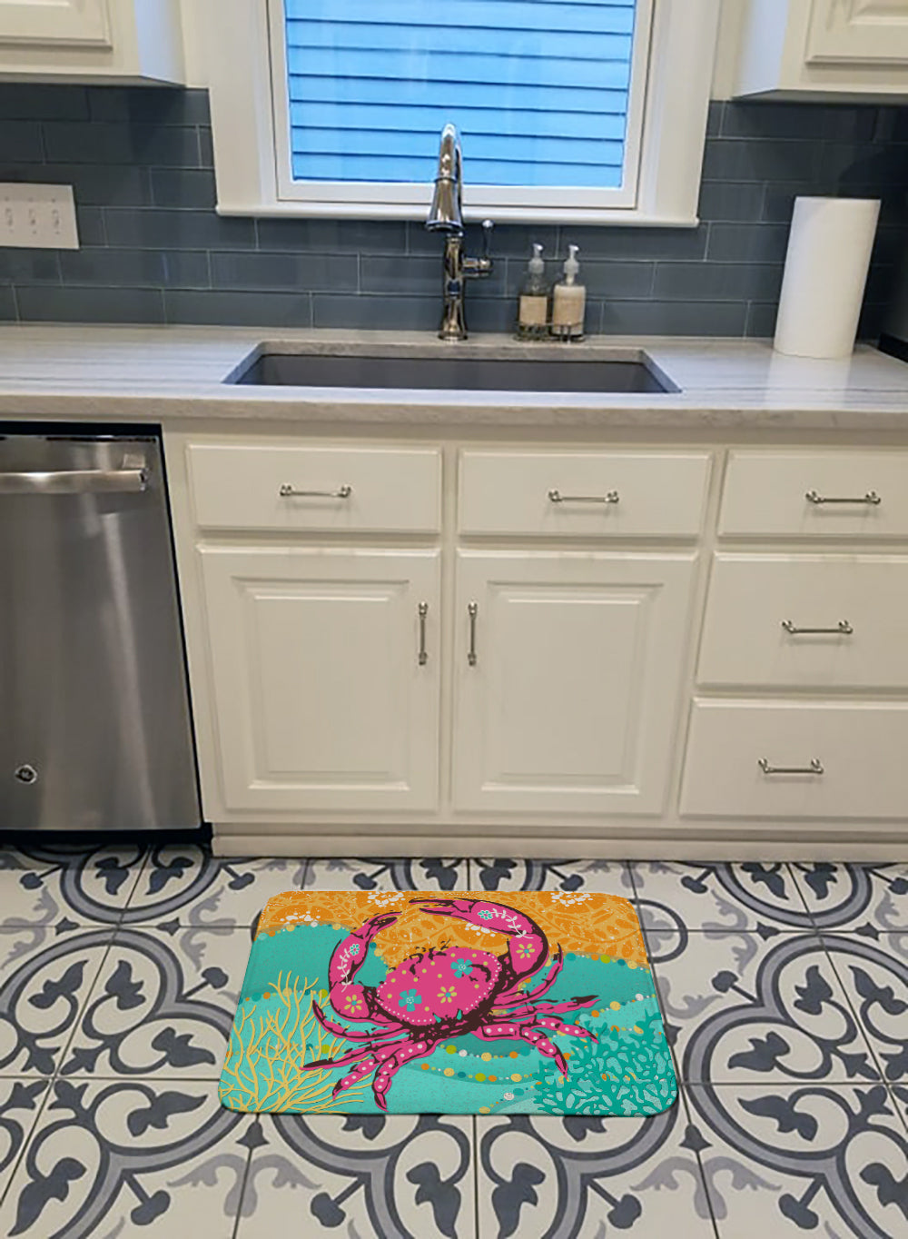 Coastal Pink Crab Machine Washable Memory Foam Mat VHA3028RUG - the-store.com