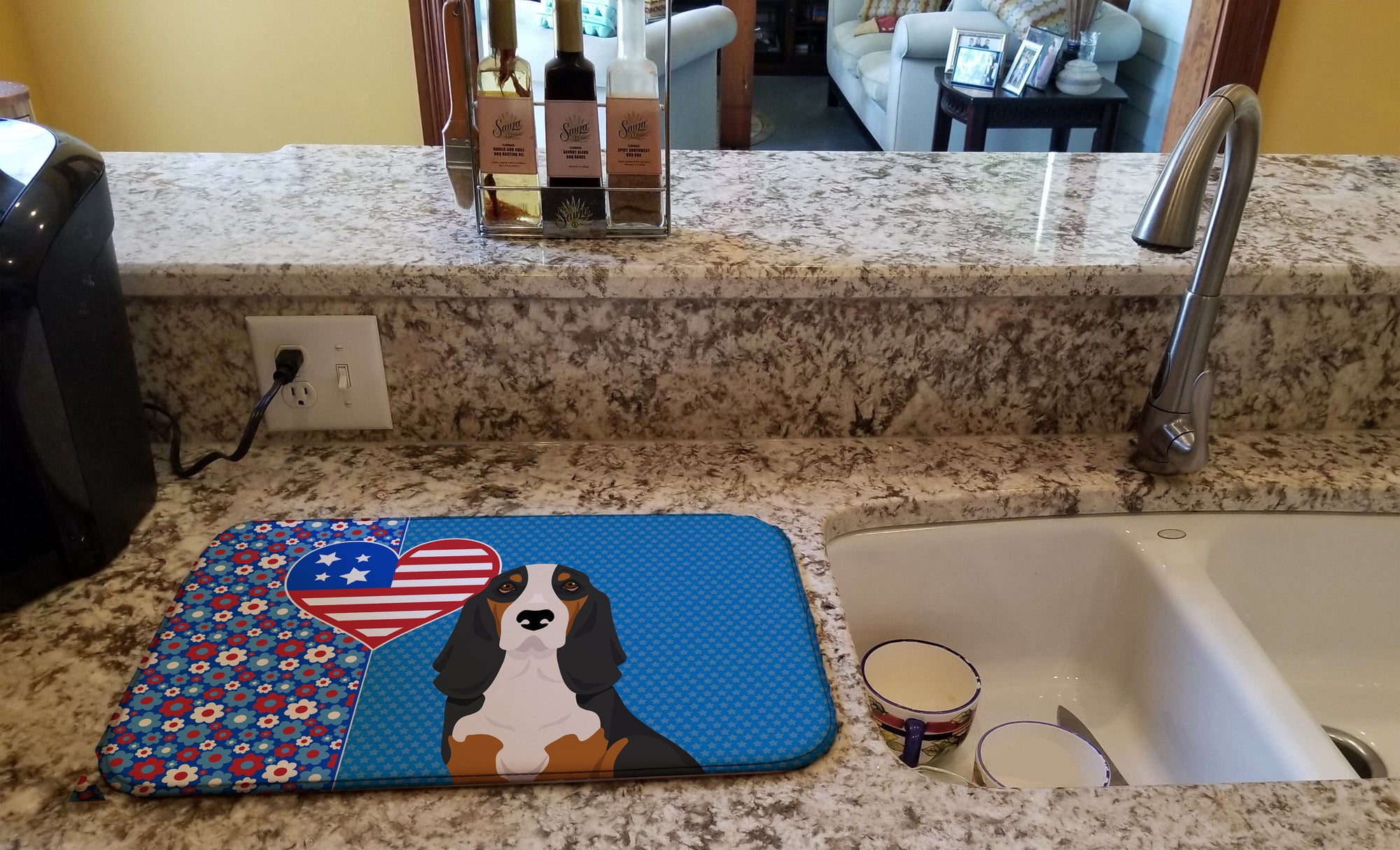 Black Tricolor Basset Hound USA American Dish Drying Mat  the-store.com.