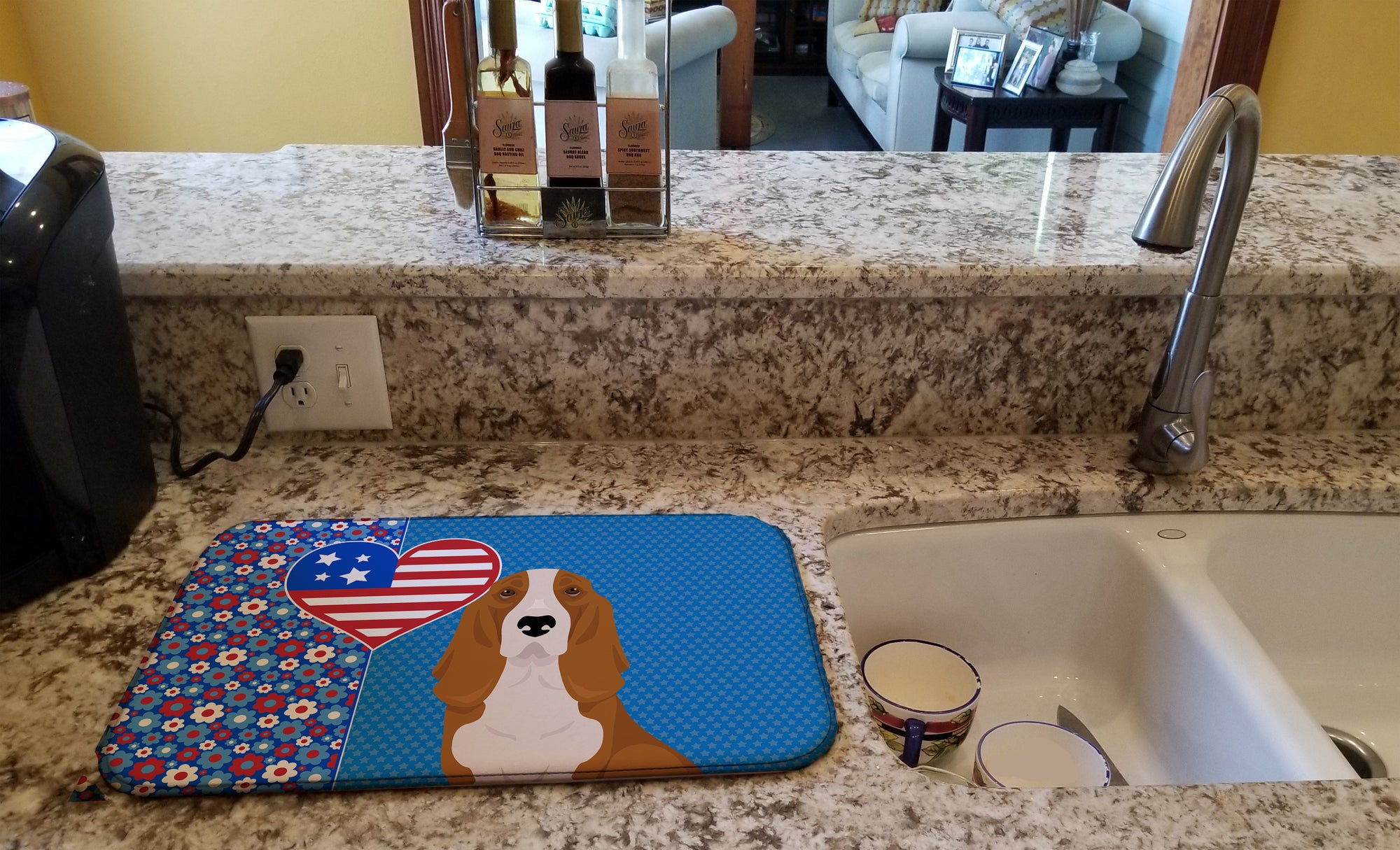 Red and White Tricolor Basset Hound USA American Dish Drying Mat  the-store.com.