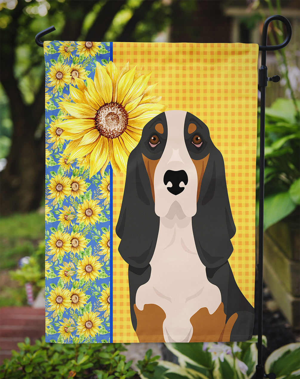 Summer Sunflowers Black Tricolor Basset Hound Flag Garden Size  the-store.com.